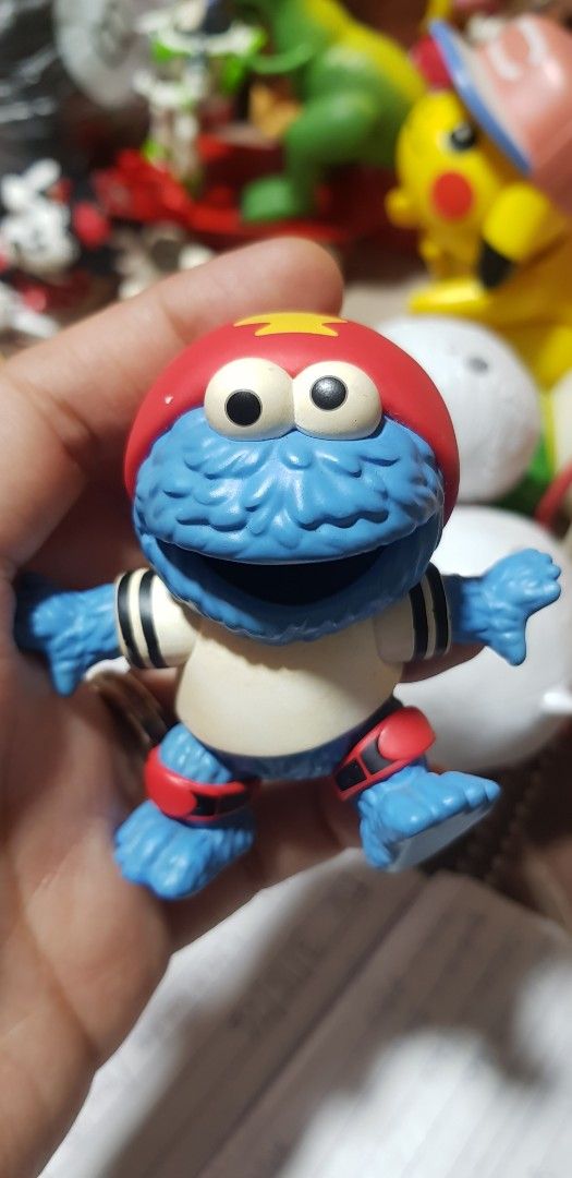 Pop Mart Cookie Monster (Category: Looking For) located in Manila. Submitted by jhs31 (Listing ID 1430370383, Image 1). Description: - Sesame Street Pop Mart Cookie Monster - Selling as is - missing stand or base or kung ano man po yung dapat na nasa paa nya..😁 Pm for more details. Loc. Tondo Manila.