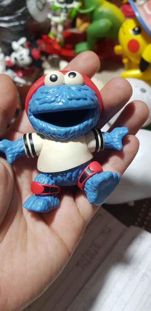 Pop Mart Cookie Monster (Category: Looking For) located in Manila. Submitted by jhs31 (Listing ID 1430370383, Image 3). Description: - Sesame Street Pop Mart Cookie Monster - Selling as is - missing stand or base or kung ano man po yung dapat na nasa paa nya..😁 Pm for more details. Loc. Tondo Manila.