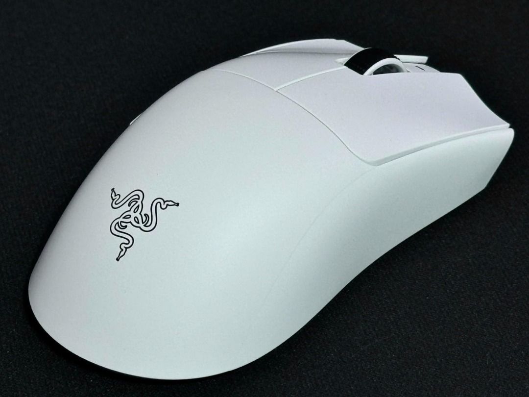PRE-Order Razer Viper V3 Pro (Black or White) (Category: Mouse & Mousepads) located in Pasig City. Submitted by iNerfed30K (Listing ID 1430380132, Image 3). Description: BRAND NEW Razer Viper V3 Pro Wireless Esports Gaming Mouse: Symmetrical - 54g Lightweight - 8K Polling - 35K DPI Optical Sensor - Gen3 Optical Switches - 8 Programmable Buttons - 95 Hr Battery Black or White Color Available Note* This is Pre-Order Down Payment of PHP1,000.00 is r