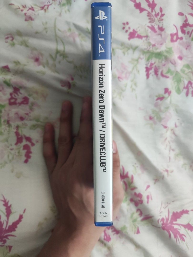 [PS4] Horizon Zero Dawn + DRIVECLUB Dual Pack (Bundle) (Category: PlayStation) located in Pasig City. Submitted by bc.kenz (Listing ID 1430262279, Image 3). Description: Selling my original PS4 Dual Pack featuring Horizon Zero Dawn and DRIVECLUB. This was originally part of a console bundle. Condition: Disc: 9/10 (Smooth, no scratches, tested & working) Case: 8/10 (Original dual-disc case, light shelf wear) Price: ₱950 --> ₱750 Payment: Gcash / C