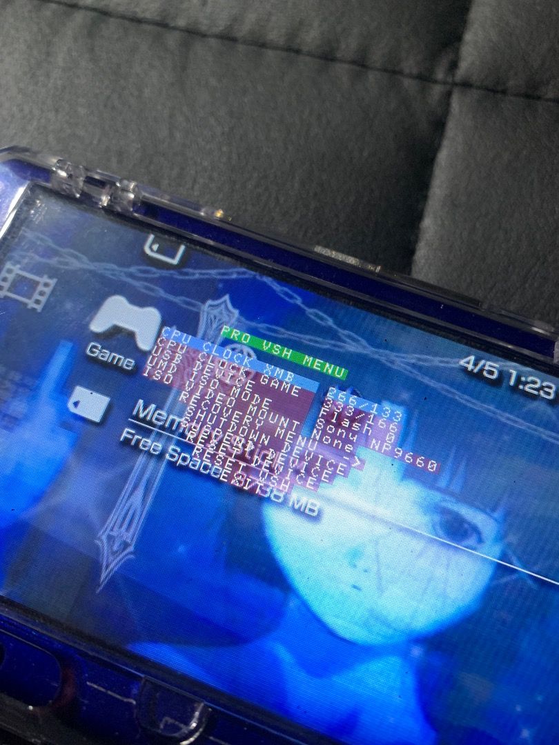 PSP 2000 SLIM (Category: PlayStation) located in Las Pinas. Submitted by headintheceilingfan (Listing ID 1430239605, Image 2). Description: For sale psp 2000 slim jailbreak may kasamang case , charger , clear case issue may tanggal na paint sa likod dahil sa sticker may one dot green pixel di naman halata joystick drifting minsan lang pero gooods naman .