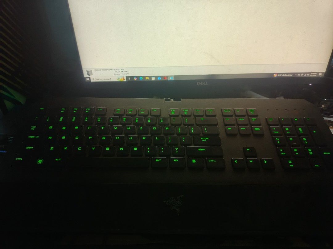 Razer DeathStalker Gaming Keyboard (Category: Computer Keyboard) located in Manila. Submitted by happystorm_1518b2 (Listing ID 1430382611, Image 1). Description: all goods yung keys yung W lang medjo lubog pero functional no problem proj 4 qc loc jnt or lalamove nego pa sa price.