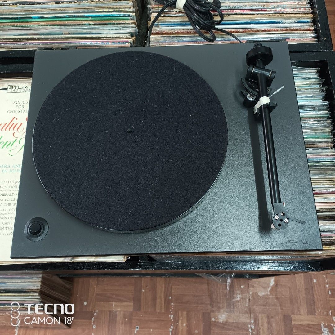 Rega Turn Table (Category: Portable Music Players) located in Navotas City. Submitted by carou00087 (Listing ID 1430390608, Image 1). Description: For Sale Rege RP 1 Turn Table Verygood Running Condition Complete with Stylus issue cover hindi na nakakabit naputol na pero may cover madin For only 8,500.