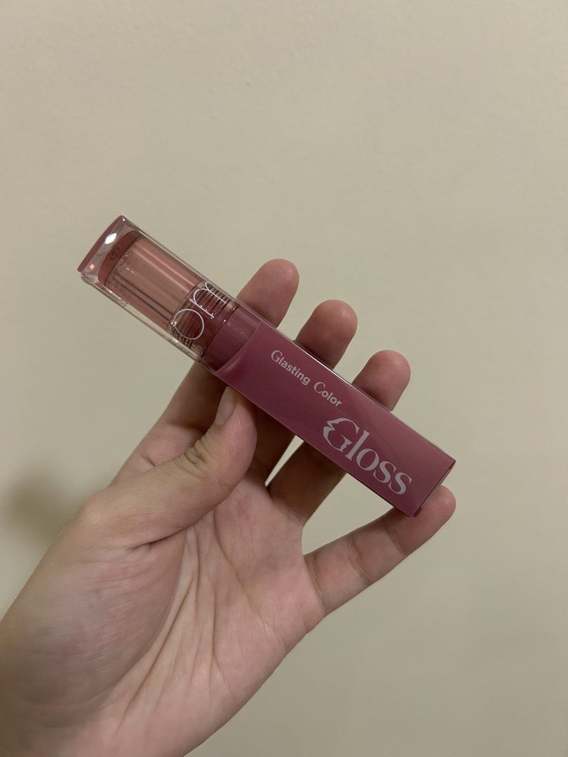 Romand Lipgloss (Category: Makeup) located in Caloocan City. Submitted by wearweare (Listing ID 1430333860, Image 1). Description: .