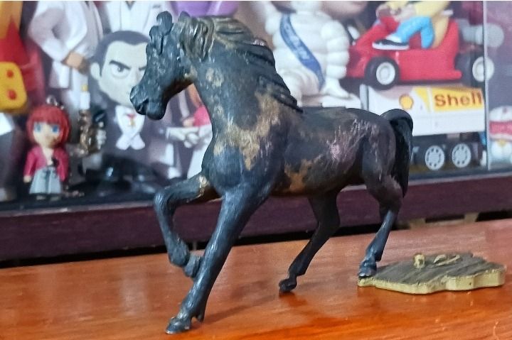 Running Horse Figure ( Metal ) (Category: Vintage Collectibles) located in Manila. Submitted by mickey_salonga (Listing ID 1430352015, Image 2). Description: perfect adDition to your bedro0m or living space.