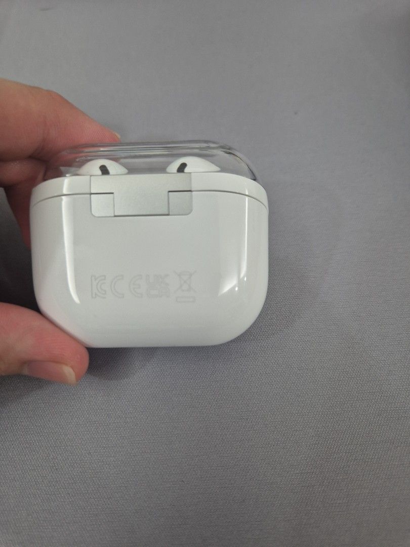 Samsung buds 3418604760307476481