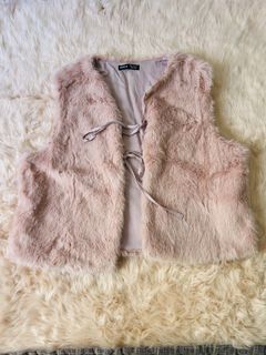 (Category: ) located in . Submitted by pearldeclutters (Listing ID 1430233103, Image 1). Description: .