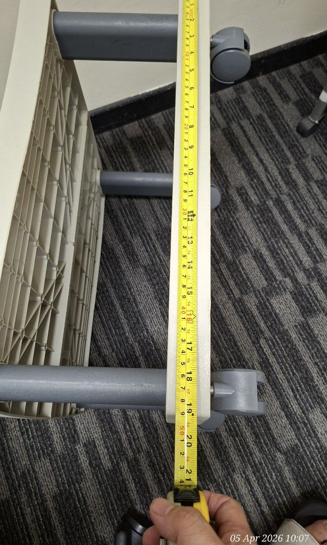 Side printer table446834073163550724