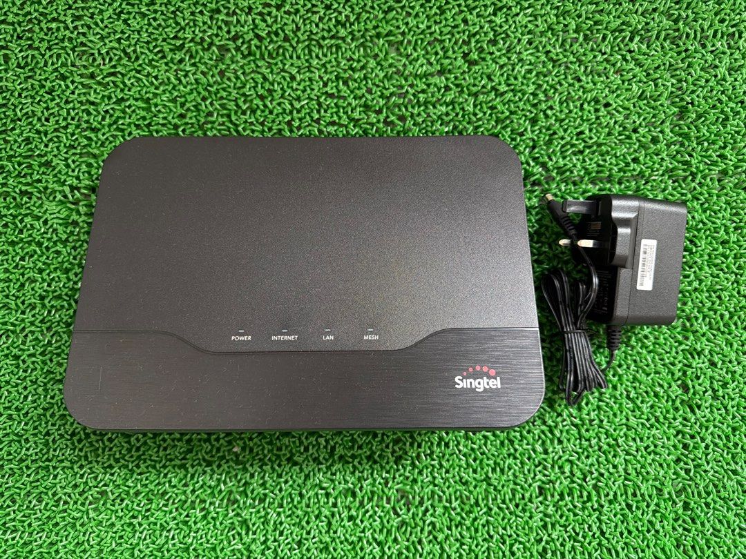 Singtel Router with Power Adapter446797025033605120
