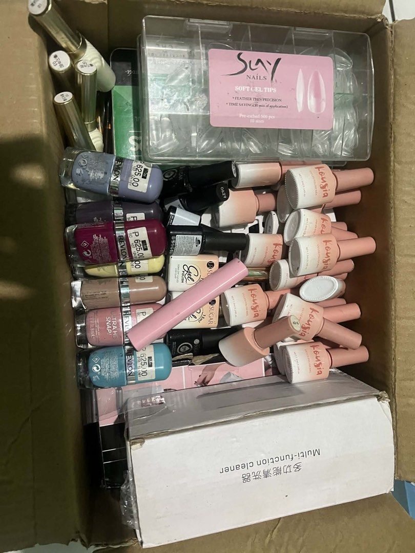 SOFTGEL NAIL EXTENSION - TAKE ALL ONLY COMPLETE SET (Category: Hands & Nails) located in Manila. Submitted by mikay3laph (Listing ID 1430359429, Image 1). Description: For take all only. Lowest price is 4k pass na po sa tawad. Inclusions - Sterilizer for cleaning materials - Nail Drill - Gel Polish - Nail Polish - Charms - UV Lamp - UV Flash Cure - Materials for cutting, design etc. LOWEST PRICE FOR COMPLETE SET.