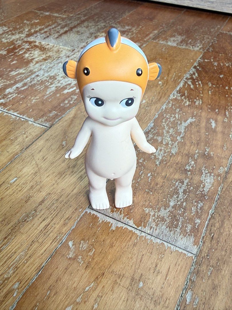 Sonny Angel Clownfish Figurine (Category: Designer & Blind Box Toys) located in Singapore. Submitted by qbee123 (Listing ID 1430218129, Image 2). Description: Authentic Sonny Angel. No trade or refund. .