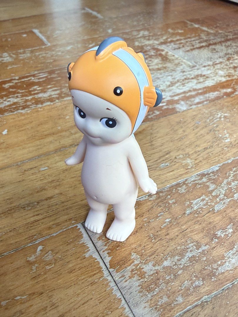 Sonny Angel Clownfish Figurine (Category: Designer & Blind Box Toys) located in Singapore. Submitted by qbee123 (Listing ID 1430218129, Image 3). Description: Authentic Sonny Angel. No trade or refund. .