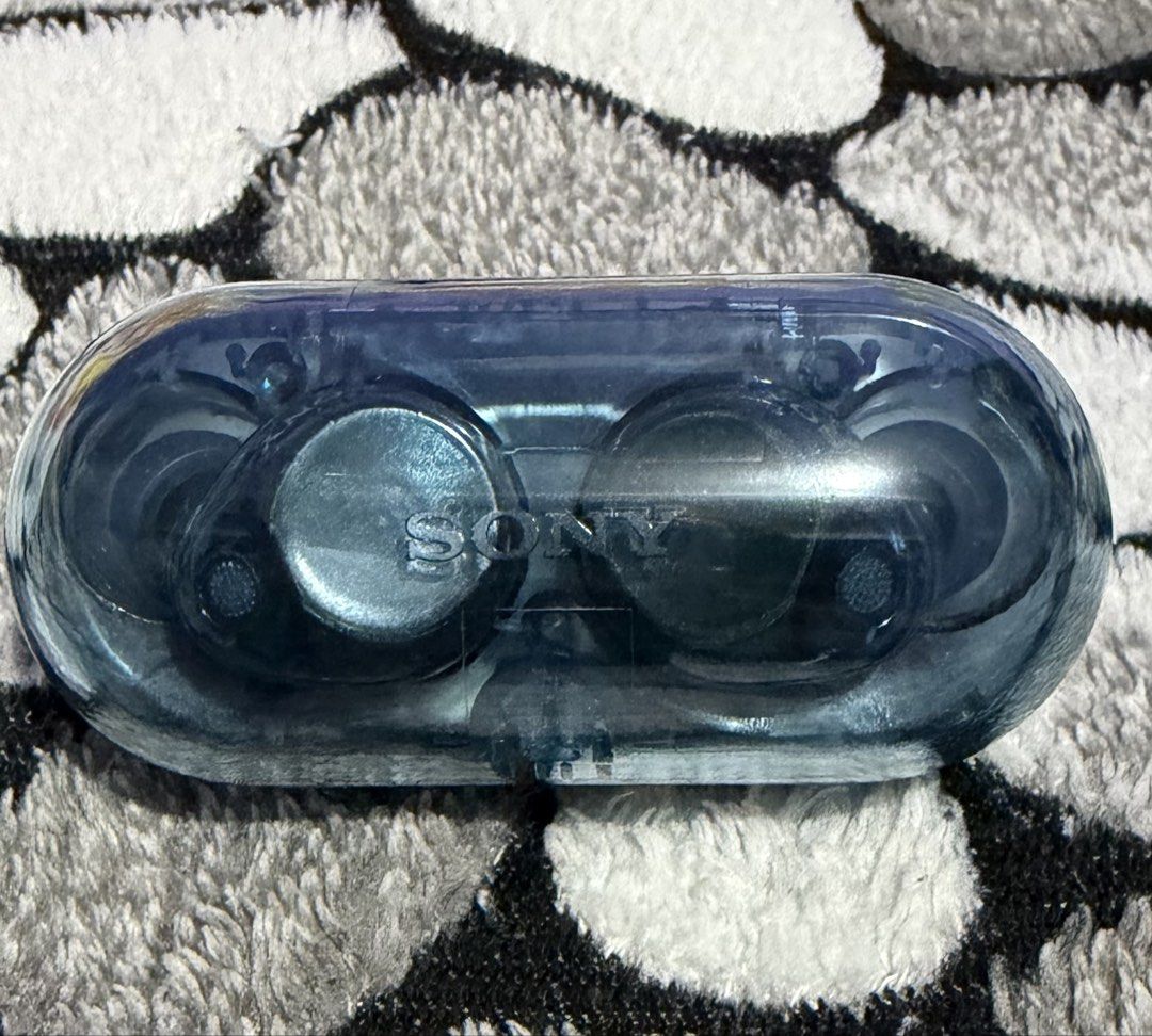 Sony Wireless Earbuds with Charging Case (Category: Earphones) located in Paranaque City. Submitted by felipejess_ (Listing ID 1430378667, Image 2). Description: - Noise cancelling - With box and ear tips.