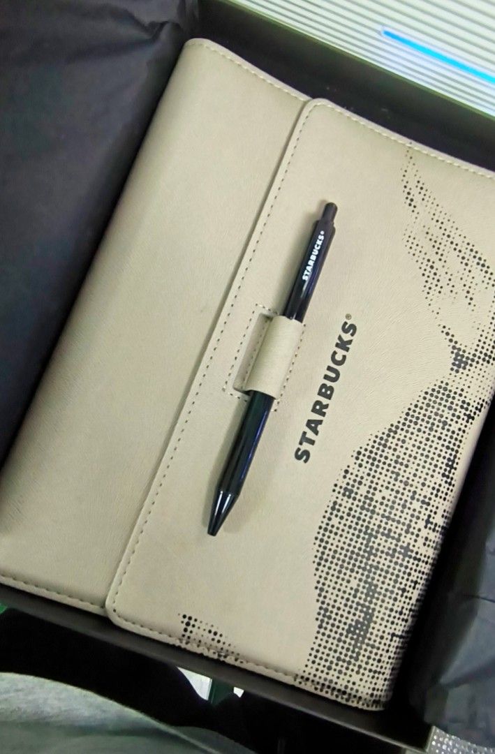 Starbucks Planner 2024 Set (Category: Stationery & School Supplies) located in Caloocan City. Submitted by greenearth28555 (Listing ID 1430239710, Image 1). Description: ✅ Authentic. ✅ In pristine condition. ✅ Complete accessories. With box..
