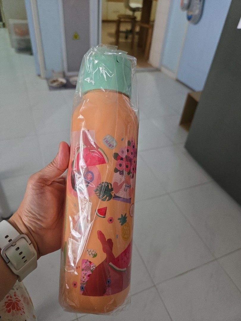 Tupperware Eco bottle Flip top502537933387223041