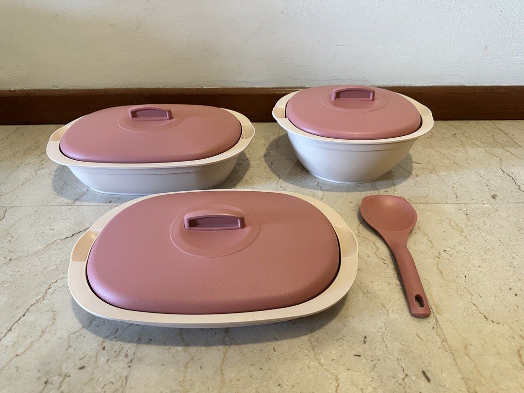 Tupperware Food Storage Set with Lids and Spoon452848120979804161