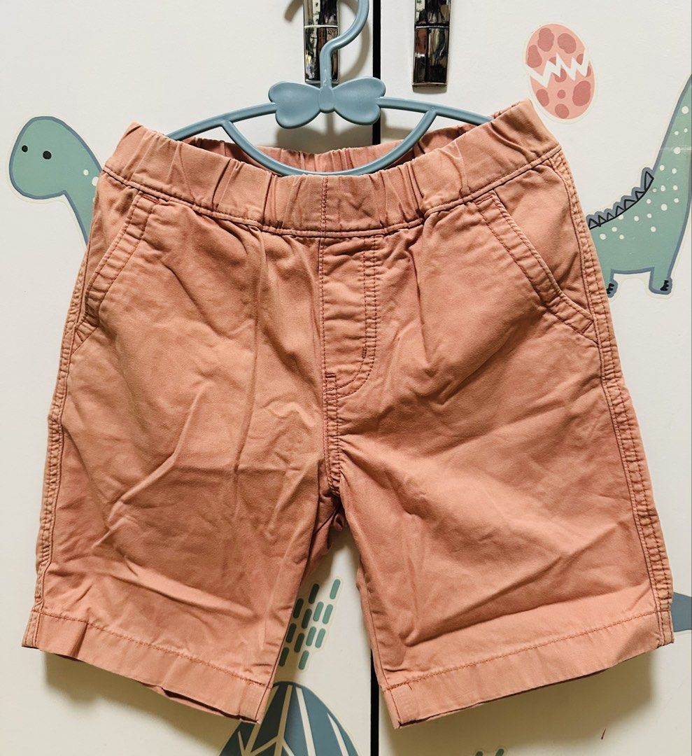 Uniqlo Shorts size 110 (Category: Babies & Kids Fashion) located in General Trias. Submitted by Mikhails_Shop (Listing ID 1430362959, Image 1). Description: General Trias J&T Payment First.