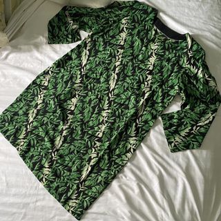 (Category: ) located in . Submitted by witcheswardrobe (Listing ID 1430294775, Image 1). Description: .