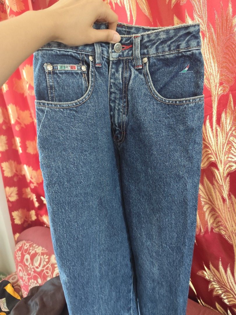 Vintage High-Waisted Jeans (Category: Jeans) located in Tacloban City. Submitted by choutsuri (Listing ID 1430238443, Image 2). Description: Very high quality 👍🏻 fits 25-26 waist suits 5'4 and above but u can alter if ure shorter.