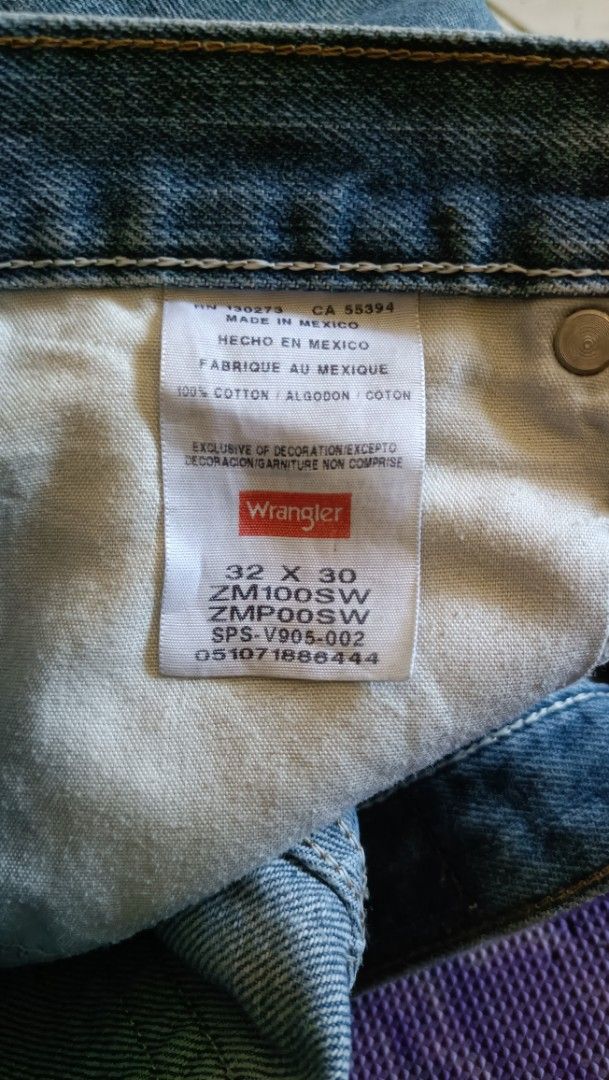 Wrangler Authentics washed denim Jeans - 32x30 (Category: Jeans) located in Muntinlupa City. Submitted by thriftandflip_vintage (Listing ID 1430243927, Image 3). Description: waistline: 34(on tape) length: 38.5 leg opening: 8 condition: good issues: kindly check uploaded pictures for reference. MOP: GCASH COURIER: J&T, LALAMOVE(buyer's expense).