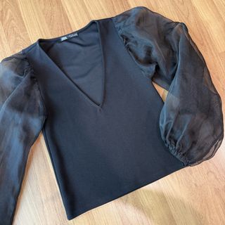(Category: ) located in . Submitted by wardroblicious (Listing ID 1430245144, Image 1). Description: .