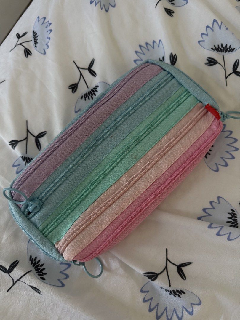 ZIPIT Rainbow Zipper Pencil Case (Category: Stationery & School Supplies) located in Manila. Submitted by ksywn (Listing ID 1430279768, Image 2). Description: used once very nego.