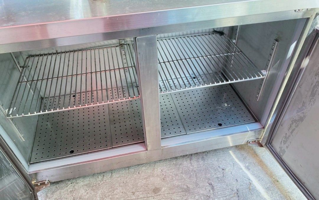 150cm undercounter chiller (Category: Refrigerators and Freezers) located in Manila. Submitted by manaloreia83978 (Listing ID 1430596251, Image 2). Description: undercounter chiller second hand good condition ready to used test to sawa for pick up only... open for viewing anytime.