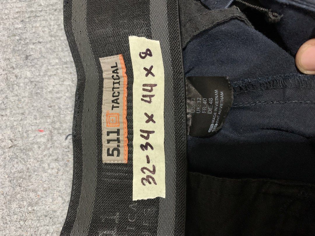 5.11 tactical (Category: Jeans) located in Hermosa. Submitted by oddballs.vtg (Listing ID 1430434477, Image 2). Description: W 32-34 L 44 LO 8 Sign of usage.
