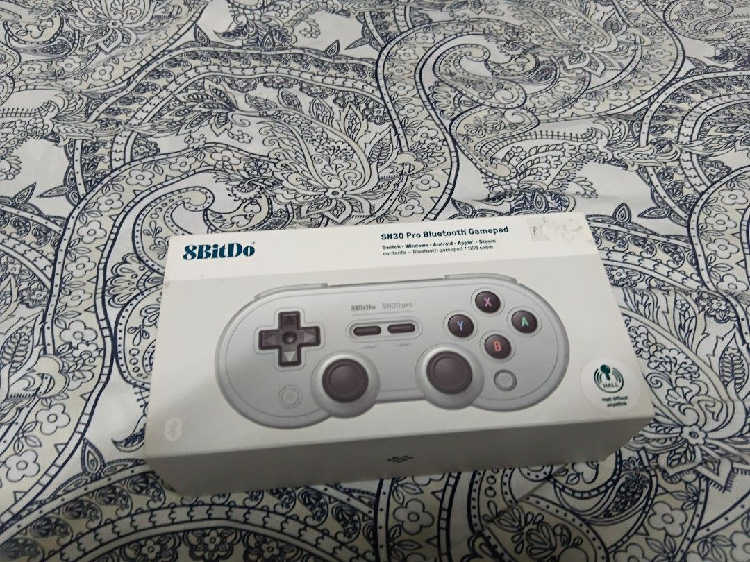 8bitDo SN30 Pro Bluetooth (Category: Controllers) located in Makati City. Submitted by jktheexplorer (Listing ID 1430518638, Image 1). Description: 8bitDo SN30 Bluetoo5h Gamepad.