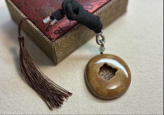 由 jadestone-ry (刊登 ID 1430566905，圖片 1) 提交，位於 的 (類別：)，說明：。