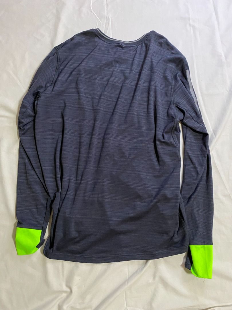 Adidas ClimaCool Long Sleeve Running Shirt (Large) (Category: Activewear) located in Antipolo. Submitted by canadafindss (Listing ID 1430588167, Image 2). Description: Visit my seller profile on Carousell for more affordable deals — maraming steals at mura pa. Don’t forget to visit my profile. Adidas ClimaCool Long Sleeve Running Shirt (Large) • Used Good Condition • Adidas ClimaCool • Lightweight & Breathable • Running / Training Shirt • Stretch