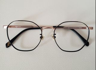 （分類：）位於 。 由 tigerrooo 提交（商品編號 1430494409，圖片 1）。簡介： 。