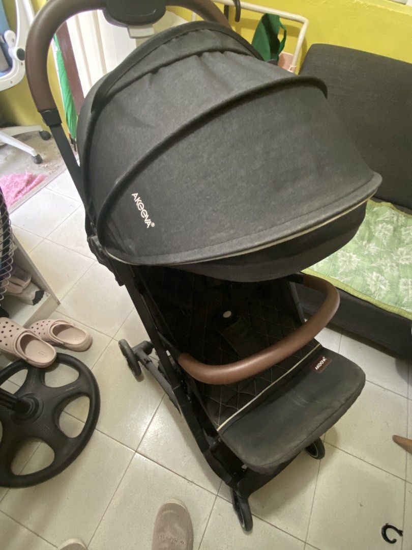 Akeeva Lightweight Travel Stroller (Pollux) (Category: Strollers) located in Makati City. Submitted by maxiebabe (Listing ID 1430509915, Image 2). Description: - Akeeva Pollux Lightweight Travel Stroller - Dark gray color - Lightweight and easy to maneuver - Folds for easy travel - Stylish design Reason for Selling - Outgrown.
