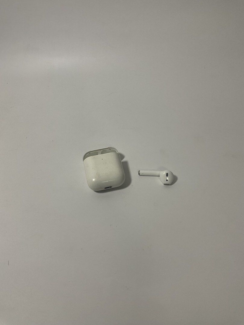 Apple AirPods (2nd Generation (Category: Earphones) located in Manila. Submitted by geloreyes262956 (Listing ID 1430553152, Image 3). Description: Apple AirPods (2nd Generation Price: 200 PHP Condition: untested missing one set -authentic Delivery & Meet-up Options 🚚🤝 Modes of Delivery: LBC Express J&T Express Lalamove (For fast, same-day delivery) Meet-up Location: Araneta Center Cubao ("Gateway" Mall) Payment Options: Cash on Delivery (COD) i