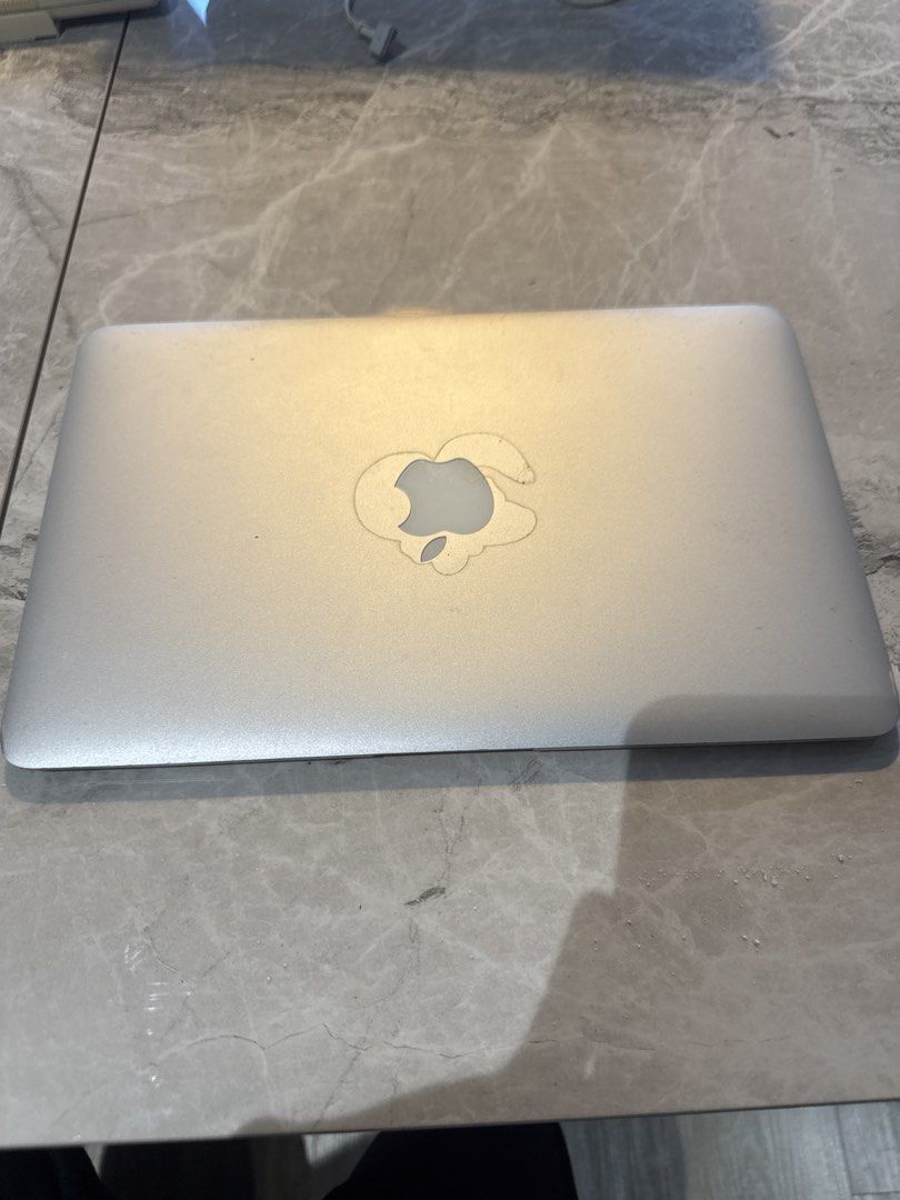 Apple MacBook Air - Silver420586481559818241