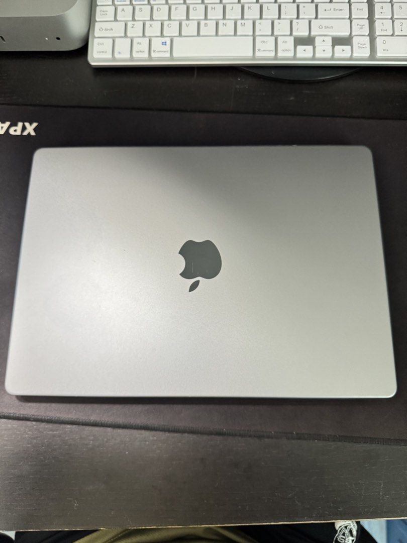 Apple MacBook Pro 14-inch (2021)420587282618787842