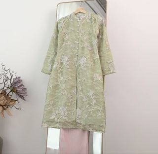 (Category: ) located in . Submitted by anaa_preloved (Listing ID 1430439845, Image 1). Description: .