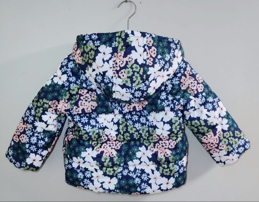 Carter's Floral Puffer Jacket 3T (Category: Babies & Kids Fashion) located in Paranaque City. Submitted by allabautstuff (Listing ID 1430459322, Image 3). Description: .