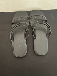 (Category: ) located in . Submitted by qc--preloved (Listing ID 1430595279, Image 1). Description: .