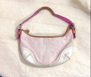 (Category: ) located in . Submitted by sch.evans (Listing ID 1430487098, Image 1). Description: .