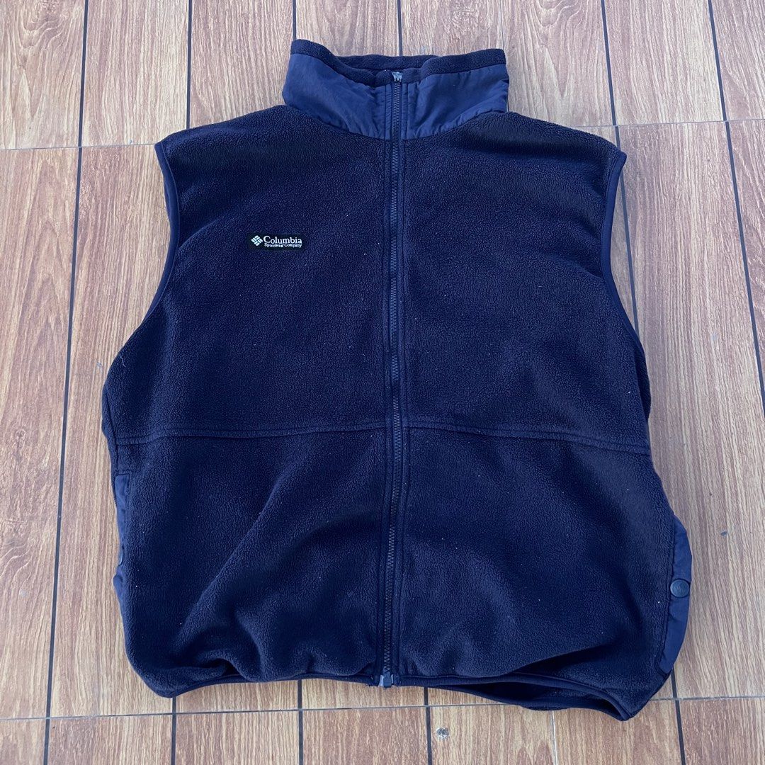 Columbia Sherpa Vest Blue (Category: Vests) located in Cebu City. Submitted by luckyyfindss (Listing ID 1430580169, Image 1). Description: Columbia Sherpa Vest Blue Size large on tag but fits medium Waist: 23.5 Length: 26 Flaws: no zipper puller pero works fine.