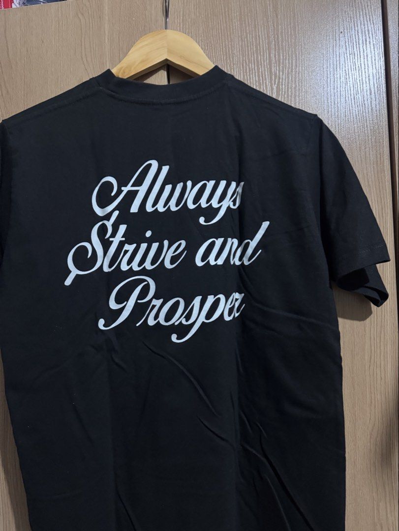 Coziest black minimalist shirt small (Category: Shirts) located in Mandaluyong City. Submitted by caramelmacchiato___ (Listing ID 1430593091, Image 2). Description: Once used only Bought from l@z@d@ app Size small.