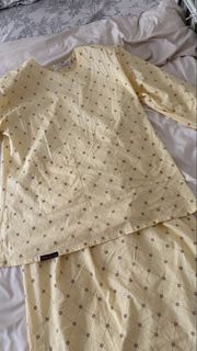(Category: ) located in . Submitted by chicfinds11 (Listing ID 1430534393, Image 1). Description: .
