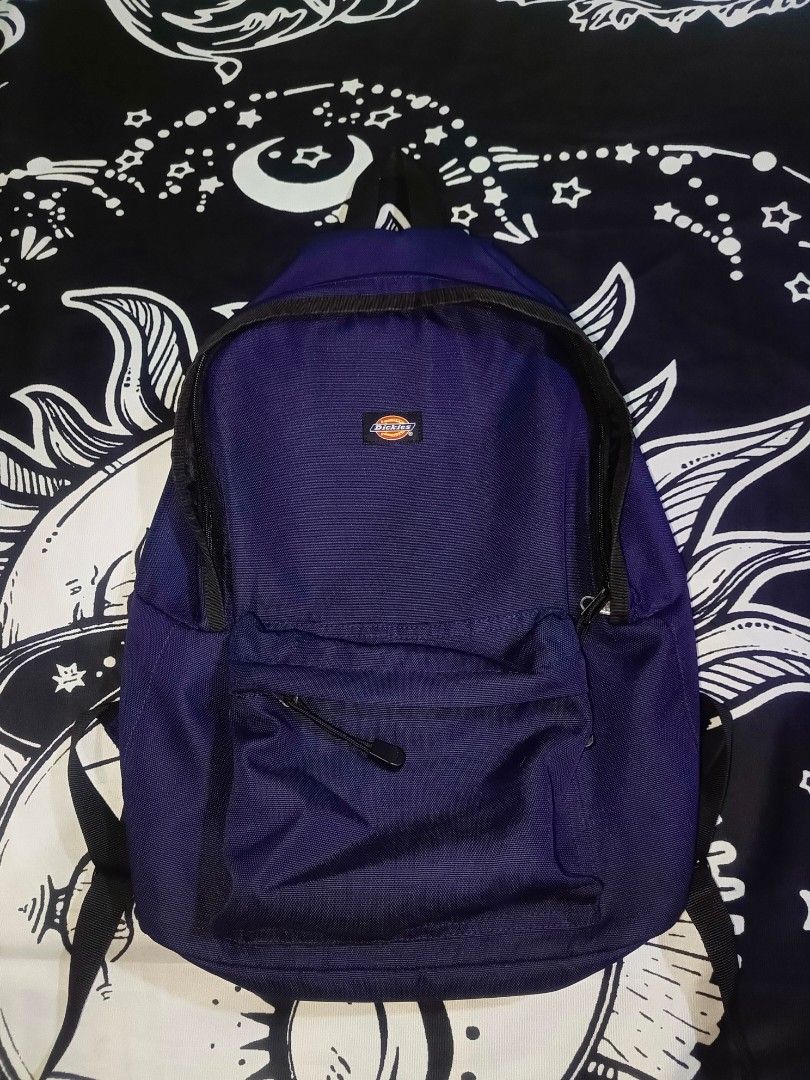 Dickies Backpack - Navy Blue (Category: Backpacks) located in San Antonio. Submitted by dailyhustle_stwr (Listing ID 1429977077, Image 1). Description: DICKIES BAG NAVY BLUE SINGLE PATCH LENGTH 21 WIDTH 17 NO ISSUE GOOD AS NEW COLORATE 10/10 SARIWA PA .