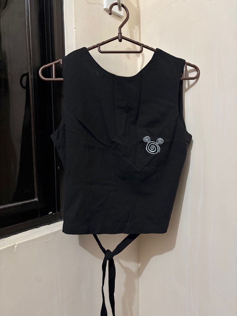 Disney Mickey Mouse Unlimited Sleeveless Top (Category: Sleeveless) located in Manila. Submitted by znaspreloved (Listing ID 1430471091, Image 1). Description: Disney Mickey Mouse Unlimited Sleeveless Top ₱150 -Medium on tag (can fit small).