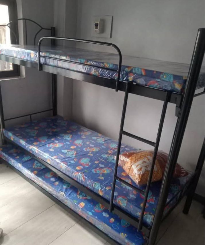 Double Deck Single With Pull Out With Mega Foam (Category: Bed Frames & Mattresses) located in Manila. Submitted by jhengsellav (Listing ID 1430407929, Image 1). Description: CASH ON DELIVERY/ FREE STALLATION ADDITIONAL DELIVERY FEE DIPENDE SA LOCATION. BRAND NEW HEAVY DUTY GOOD QUALITY COMPLETE ACCESSORIES. MESSEGE FOR INFO 0 9 5 4 3 3 6 8 8 3 2.