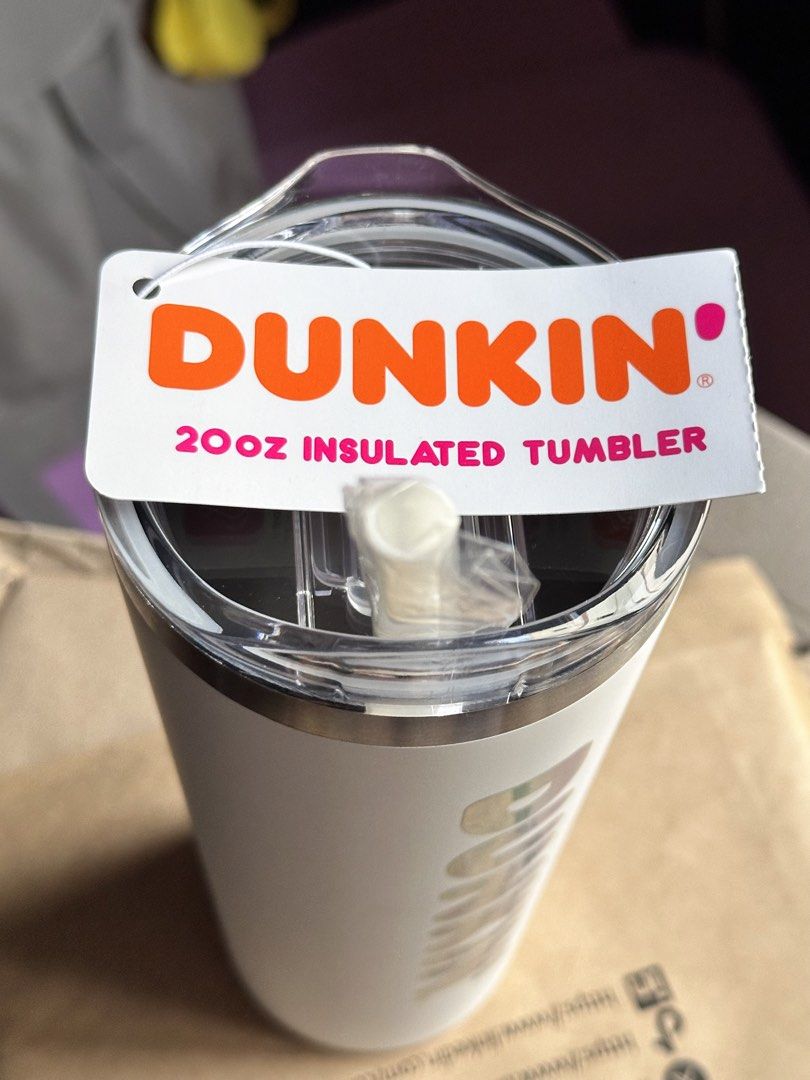 Dunkin Insulated Tumbler (Category: Water Bottles & Tumblers) located in Makati City. Submitted by prelovednialice (Listing ID 1430504281, Image 2). Description: White Dunkin' Insulated Tumbler 20oz with straw Never been used. Price slightly nego 🥰 Location: Manila.