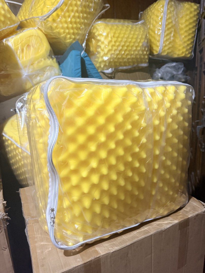 Egg mattress ANTIBEDSORE (Category: Medical Supplies & Tools) located in Manila. Submitted by rheata225 (Listing ID 1430535647, Image 1). Description: .