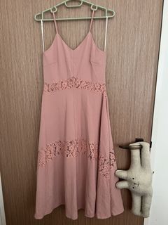 (Category: ) located in . Submitted by chloeboutique_sg (Listing ID 1430487693, Image 1). Description: .