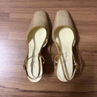 (Category: ) located in . Submitted by stolenwardrobe (Listing ID 1430497065, Image 1). Description: .